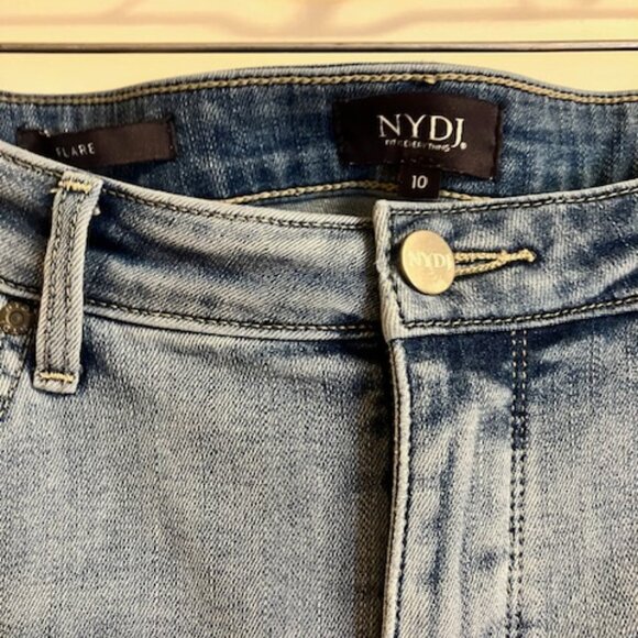 NYDJ Relaxed Flare Jean - Picture 5 of 6